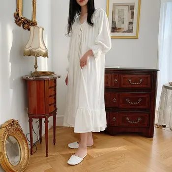 Pozimi Belo Haljo Sleepwear Nightgown Žamet