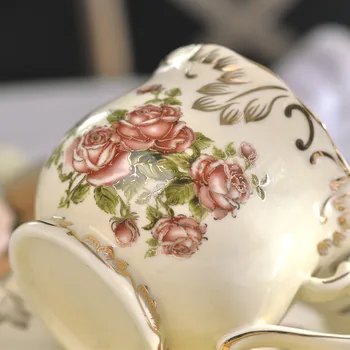 Ustvarjalne Keramično Skodelico Kave in Krožnik H Naslikal Rose Porcelana Čaj Žlico Klasičnih Pijačo Darilo